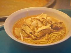 -亚王咖喱鸡米粉面