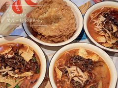 -丽丽三鲜螺蛳粉(田林路店)