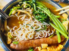 -柳州肥姨妈大骨螺蛳粉(沙河店)