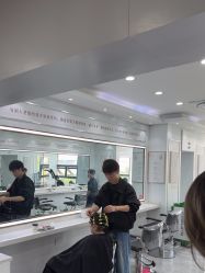 -镁连社·美联社