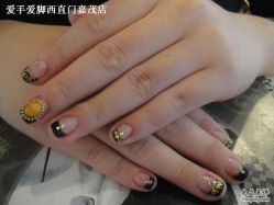 爱手爱脚光疗造型甲-摩睫+皮肤管理·科学美容中心