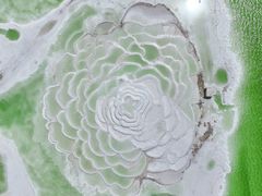 -察尔汗盐湖