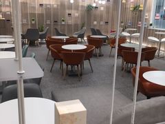 大堂-奈雪的茶(市百一店)