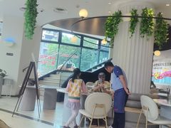-必胜客(大坪英利店)
