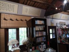 -荒岛书店(黄县路店)