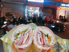 -Bánh Mì Huynh Hoa