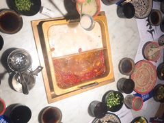 -尚尚仙·酸汤猪手·猪肚鸡火锅(华联万柳购物中心店)