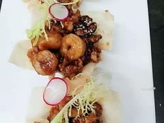 -园中园美食城