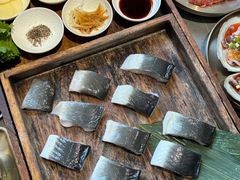 -围炉肉舍•炭烤活鳗•丹东海鲜烤肉(步行街店)