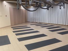 -乐刻瑜伽·普拉提·小瑜荚YogaPod(滨江银泰店)