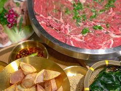 -老房老舍重庆火锅(假日城市店)