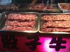 -六合夜市