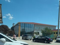 -彬州服务区-停车场