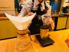 -星巴克臻选(杭州嘉里中心1F店)