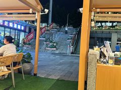 -肥肥虾庄·金牌油焖大虾(汉口城市广场店)