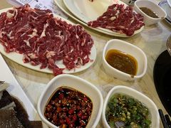 -粤潮牛肉火锅店(江南大道店)