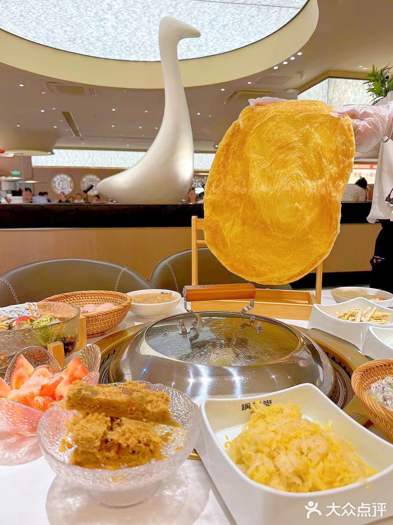 终于吃到好吃的铁锅炖了。。