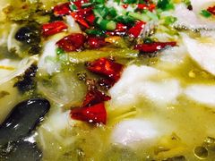-渝是乎酸菜鱼(龙旗购物中心店)