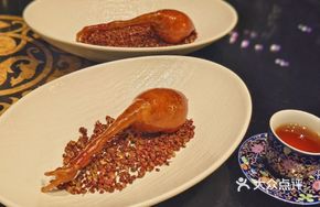 Five-Spice Stuffed Pigeon Leg