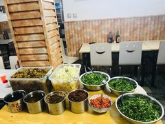 -巍山火巴肉饵丝(大理古城店)