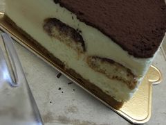 -焙丽拾光(麦凯乐直营店)