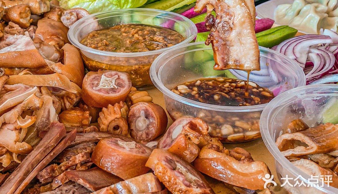 不用飞东北也能吃到正宗的东北卤菜啦🍖