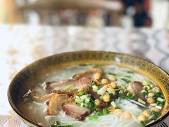 脆皮香猪粉-肇兴特色牛肉粉