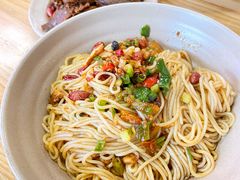 -万方圆拌粉瓦罐汤(九江湖滨店)