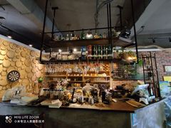 -初见咖啡(青大路店)