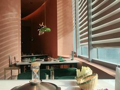 靠窗位-喃喃椰·糟粕醋·椰子鸡火锅(七堡花园店)