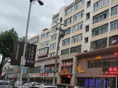 -英子补身汤(海兰路店)