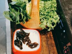 -醉董牛川派鲜肉自选火锅(烟台店)