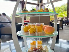 -亚龙湾喜来登·美景台大堂吧