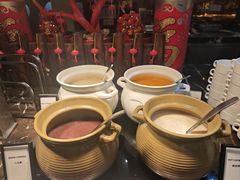 -广州万富希尔顿酒店·感趣自助餐厅·金秋蟹宴生蚝海鲜刺身