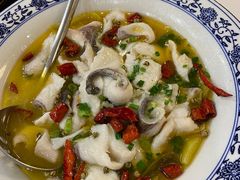 酸菜鱼-东江渔村(皇悦店)