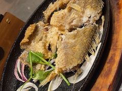 -潮界(LU·ONE凯德晶萃广场店)