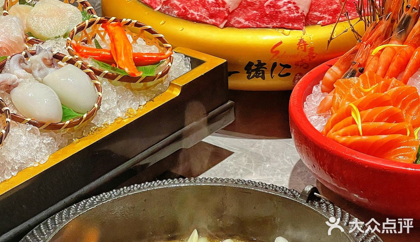 竟然在吃M9和牛的店里❗️调了杯傻瓜伏特加🔥不限量