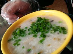 皮蛋瘦肉粥-粥公粥婆精品家常菜(青龙桥店)