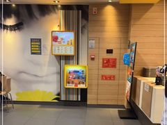 -麦当劳(世界城广场店)
