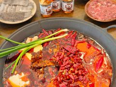 -黄潇洒老火锅(九眼桥宏济巷店)