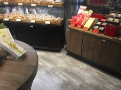 面包甜点陈列柜-仟吉(荟聚中心店)