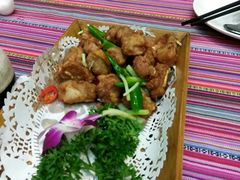 -香巴拉云南餐厅(华莱坞店)