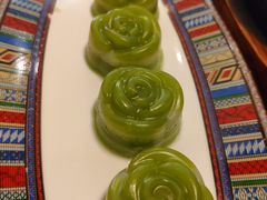 泰式椰奶千层糕-华凌牛庄西餐厅(乌鲁木齐华凌美爵大饭店)