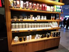 零售区-星巴克(杭州嘉里中心4F店)