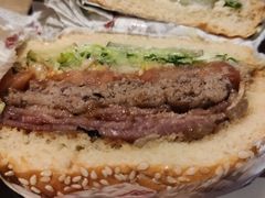 -The Habit Burger Grill 哈比特汉堡(复兴soho店)