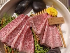 -山川小町·极番烧肉(新地假日广场店)