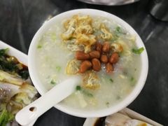 艇仔粥-穗银肠粉店(东川路店)