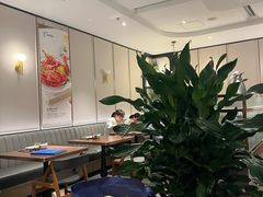 -港丽餐厅(正大店)