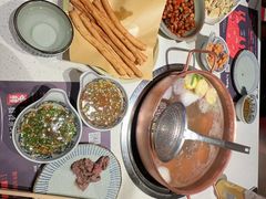 -牛村来人潮汕牛肉火锅(西单店)