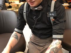 -星巴克臻选(上海合生汇1F店)